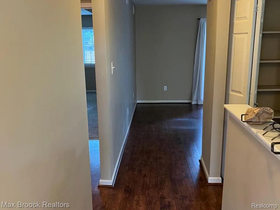 42491 Plymouth Hollow Drive, Plymouth, MI 48170 — Photo 3