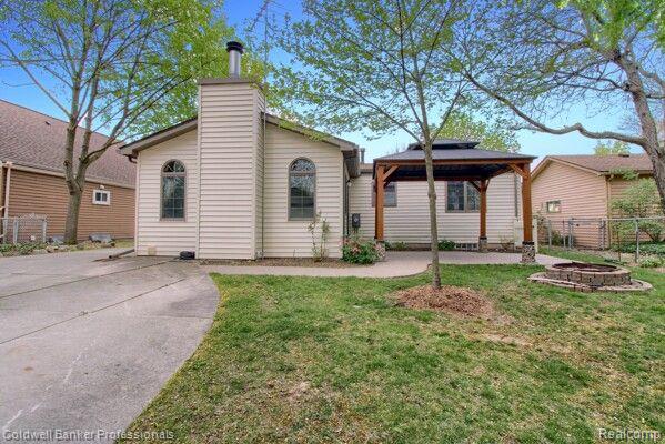 43738 FREDERICKSBURG Street, Canton, MI 48188 — Photo 27