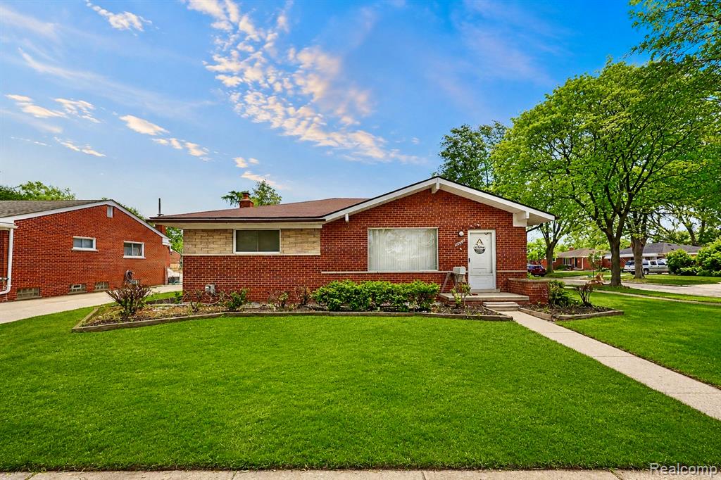 28326 Alden Street, Madison Heights, MI 48071 — Photo 2