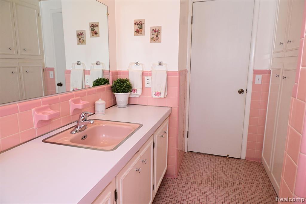 4160 MONTGOMERY Drive, Shelby Twp, MI 48316 — Photo 50