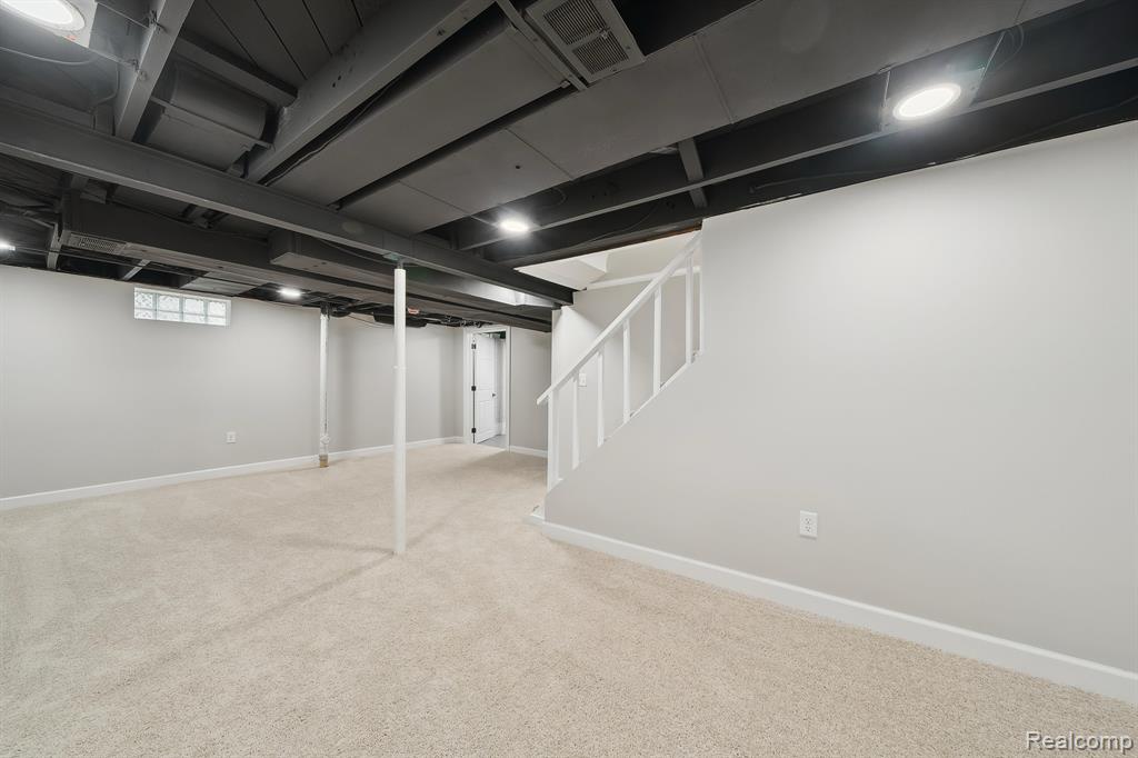 921 N EDGEWORTH Avenue, Royal Oak, MI 48067 — Photo 30