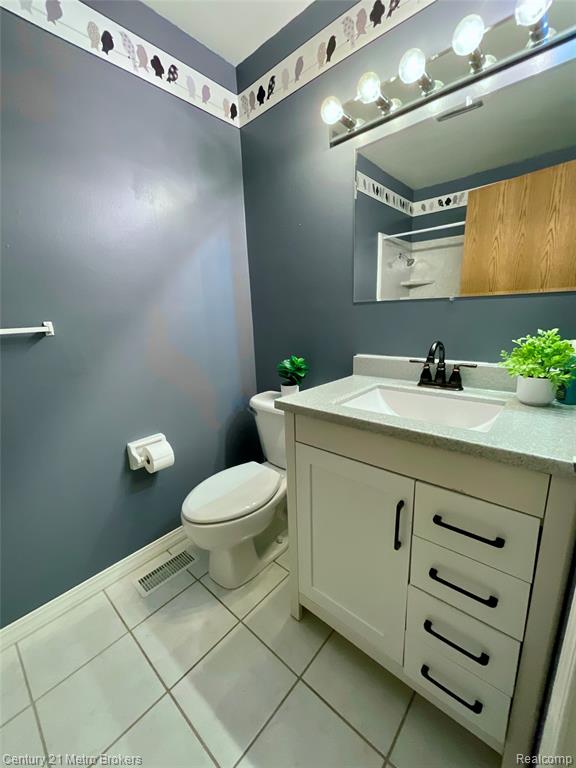 6272 Elro Street, Burton, MI 48509 — Photo 21
