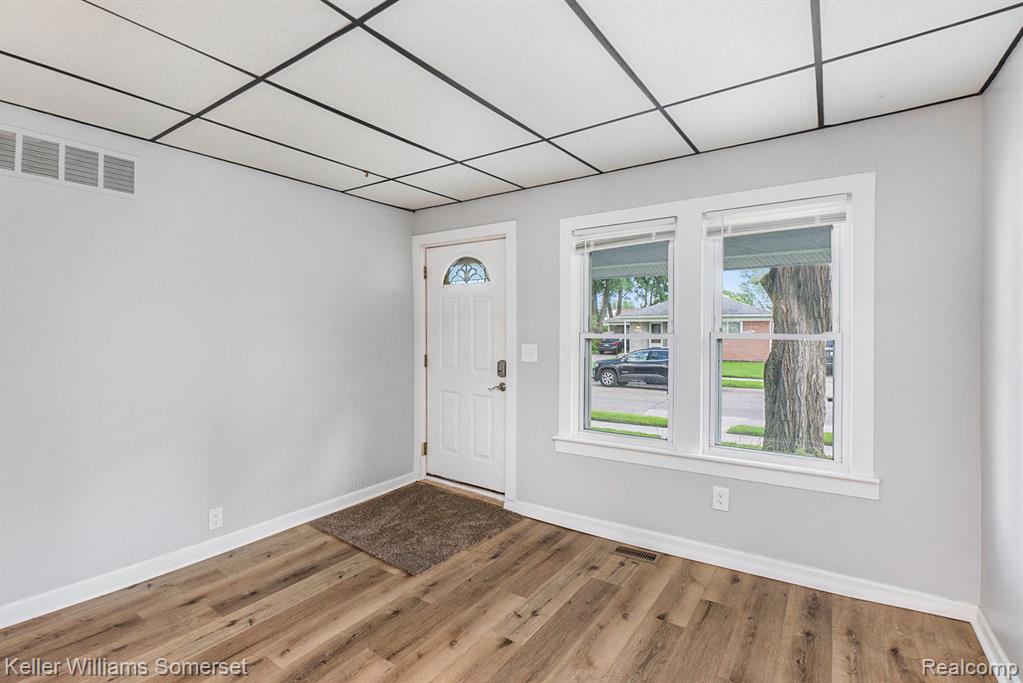 8233 Meadow Avenue, Warren, MI 48089 — Photo 3