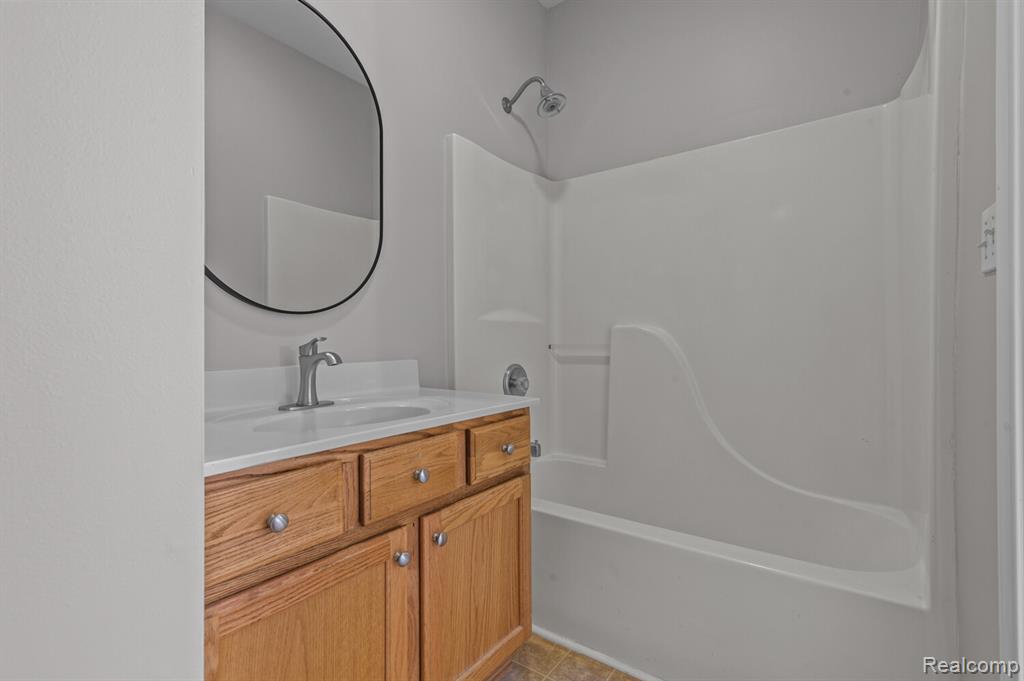 4648 Oak Lane, Whitmore Lake, MI 48189 — Photo 13