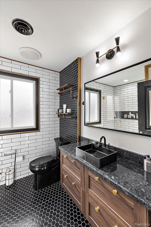 4361 MEADOWLANE Court, Bloomfield Hills, MI 48304 — Photo 28