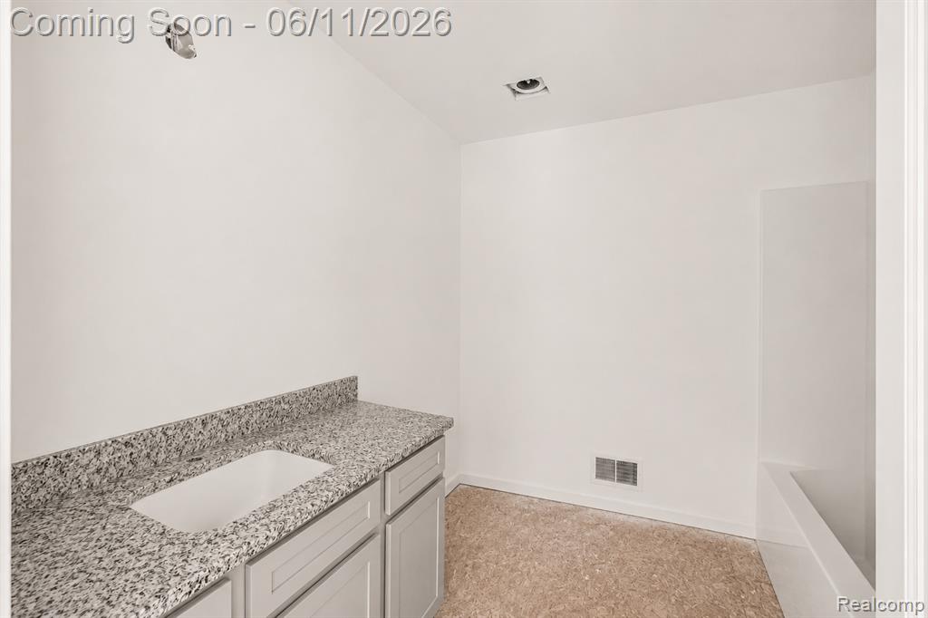 6465 Whisper Ridge Court, Burton, MI 48509 — Photo 7