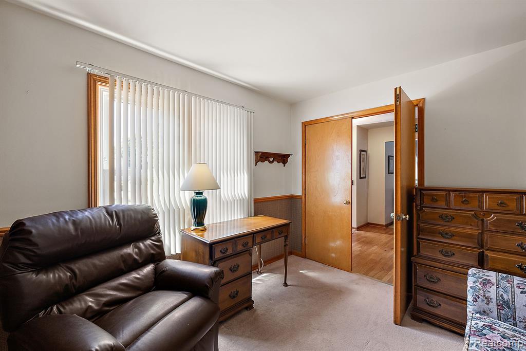 10161 LONGFORD Drive, South Lyon, MI 48178 — Photo 26