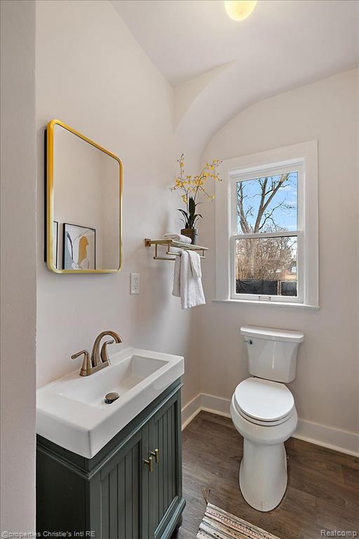 649 GLADSTONE Street, Detroit, MI 48202 — Photo 22