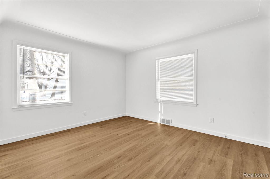 2580 Walnut Lake Road, West Bloomfield, MI 48323 — Photo 9
