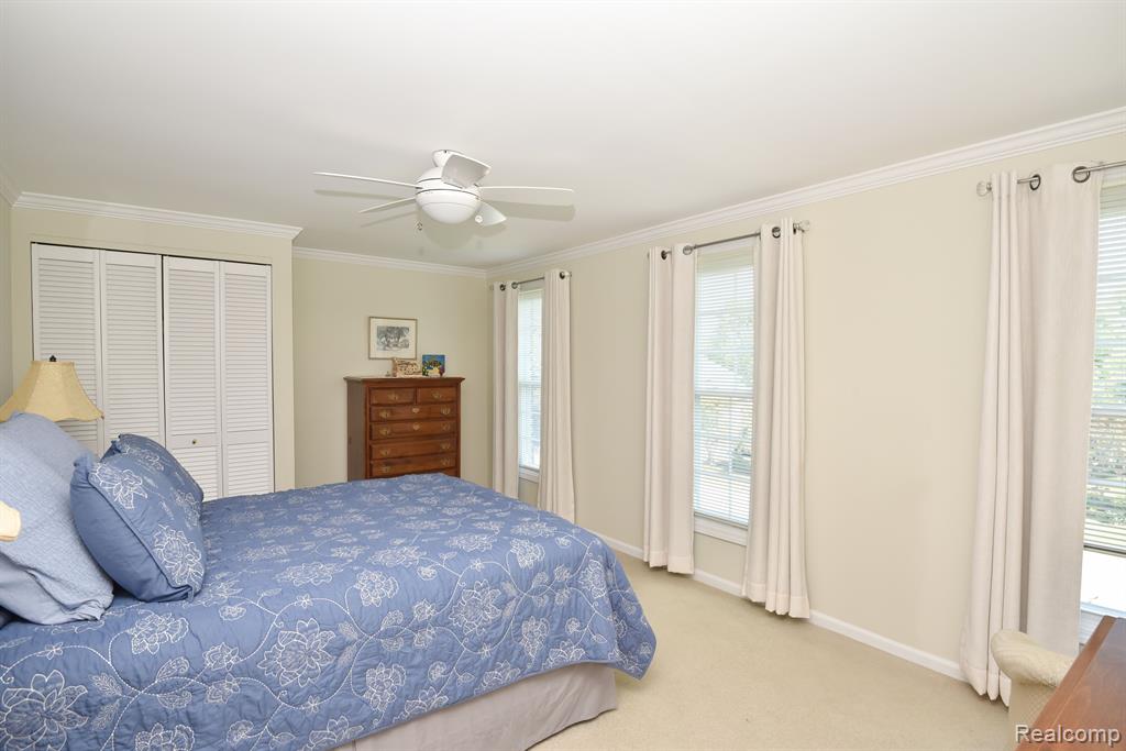 5544 WHITE HALL Circle, West Bloomfield, MI 48323 — Photo 24