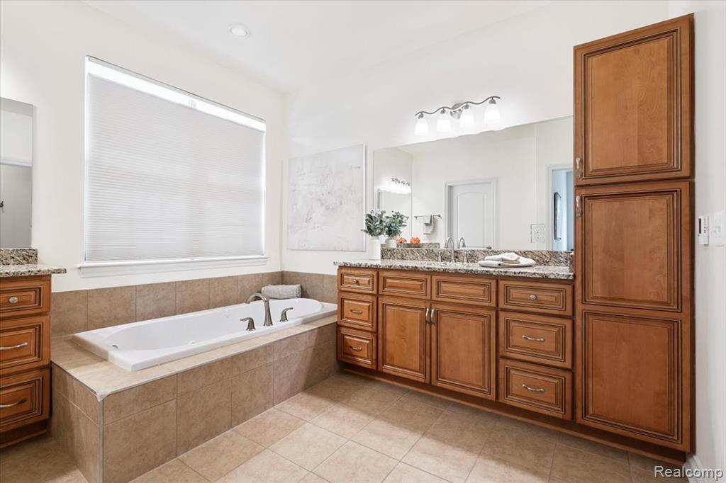 354 Pembroke Drive, Saline, MI 48176 — Photo 30