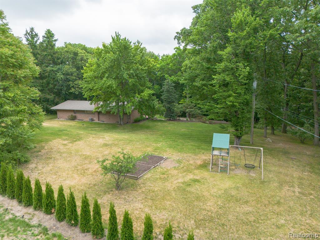 30795 Adair Court, Franklin, MI 48025 — Photo 56
