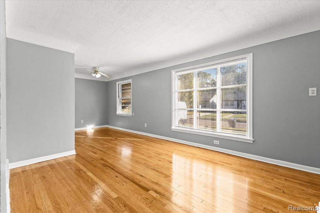 22530 Leewin Street, Detroit, MI 48219 — Photo 8