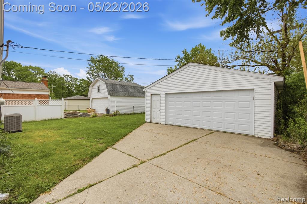 20520 Catalano Street, Clinton Twp, MI 48035 — Photo 2