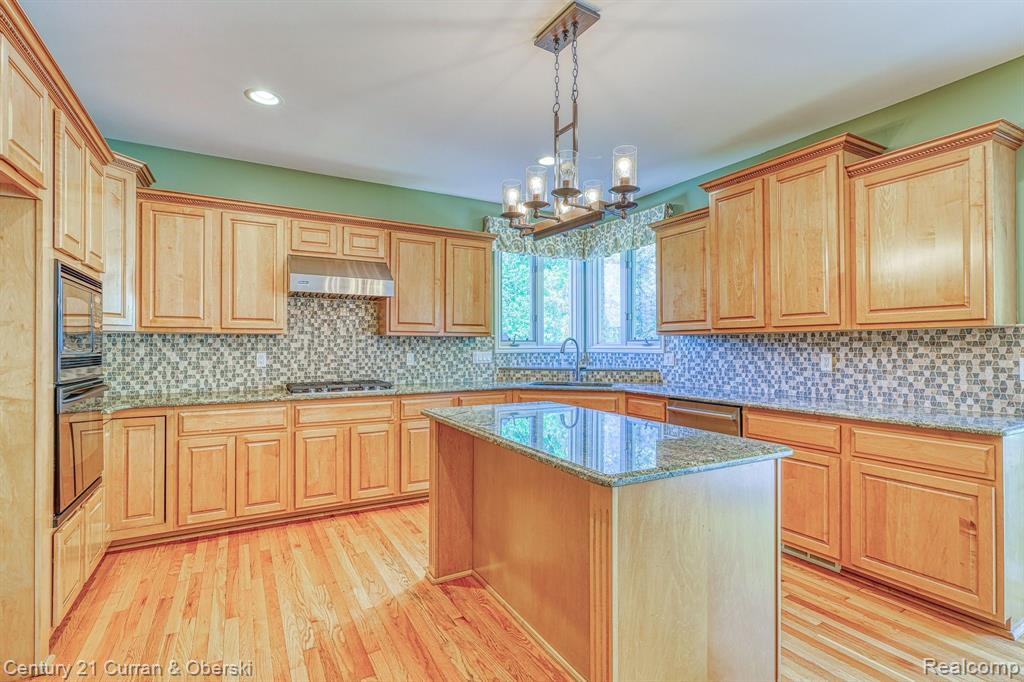 61321 BURNINGWOOD Drive, Washington, MI — Photo 9