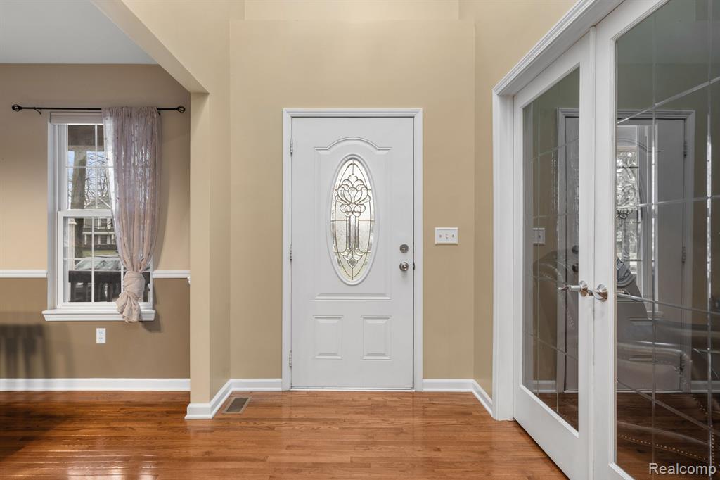 733 W Woodside Avenue, Madison Heights, MI 48071 — Photo 5