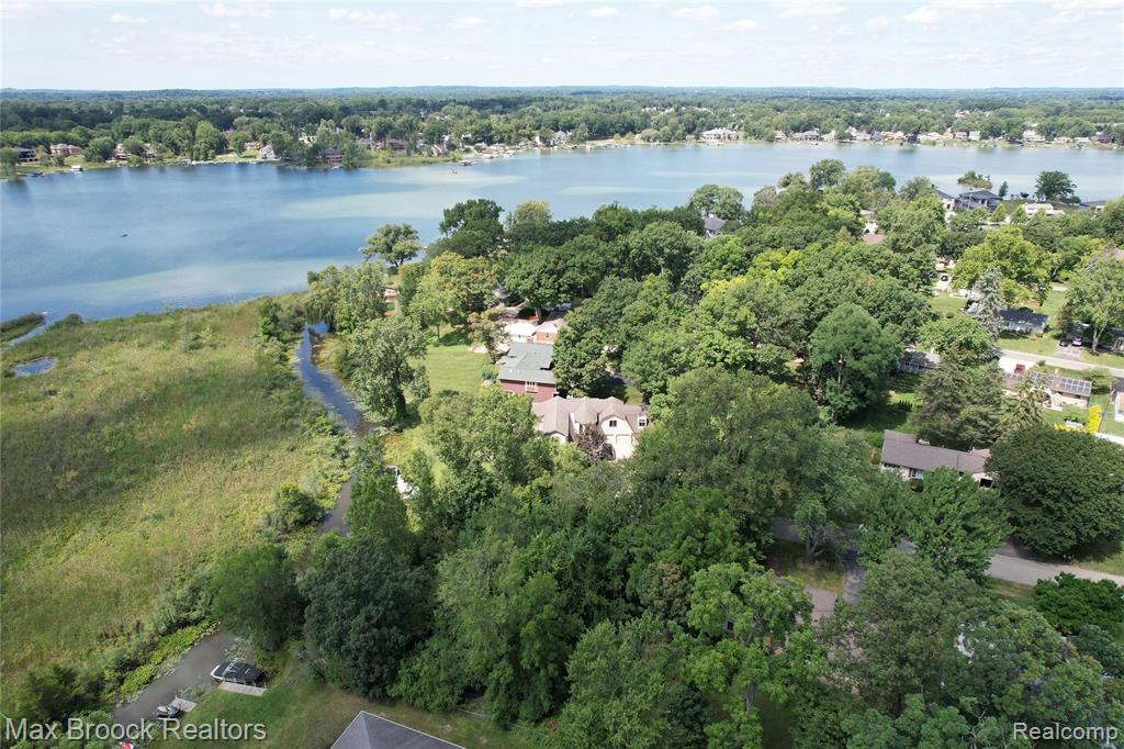VAC Daron Lane, West Bloomfield, MI 48324 — Photo 4