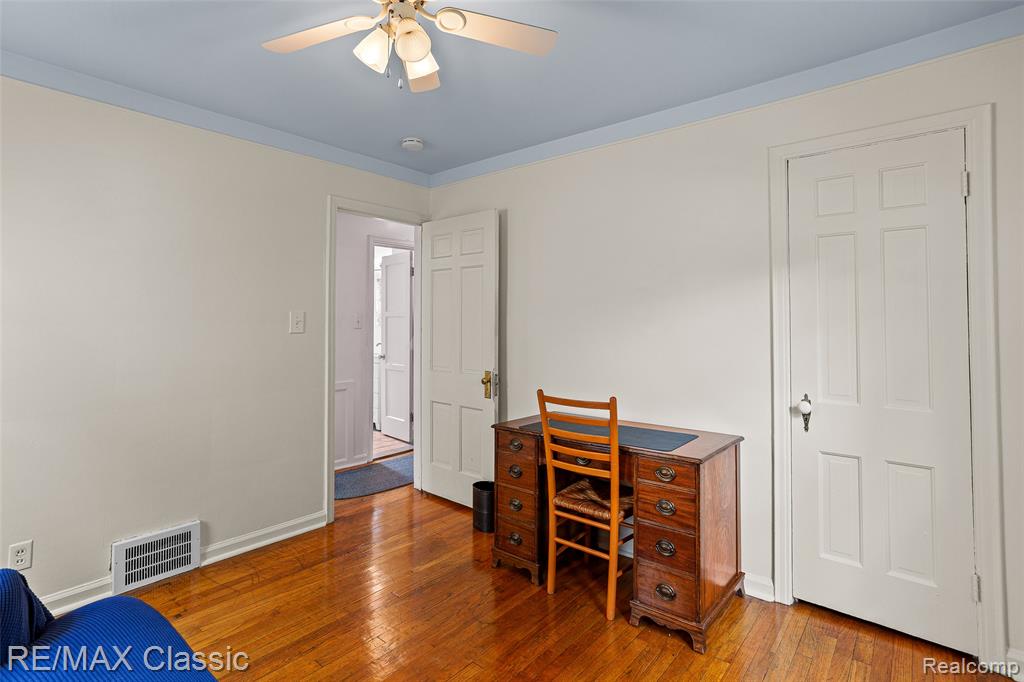 5097 Winifred Street, Wayne, MI 48184 — Photo 13