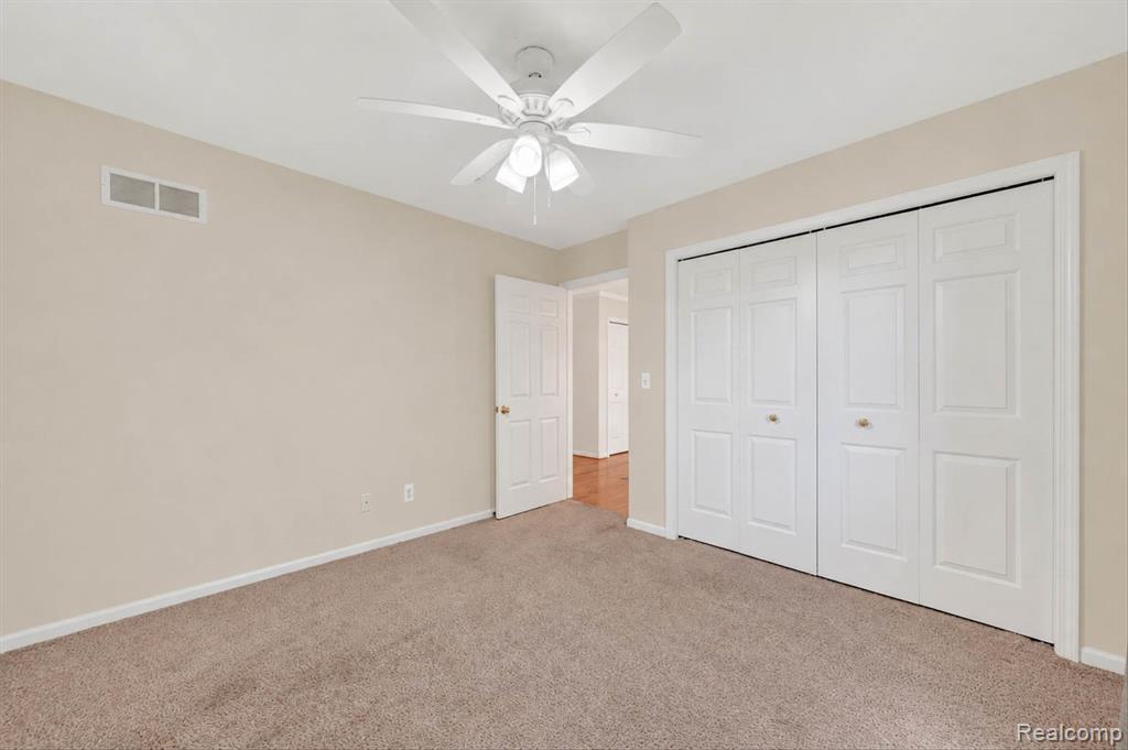 1112 Vernier Road, Grosse Pointe Woods, MI 48236 — Photo 26