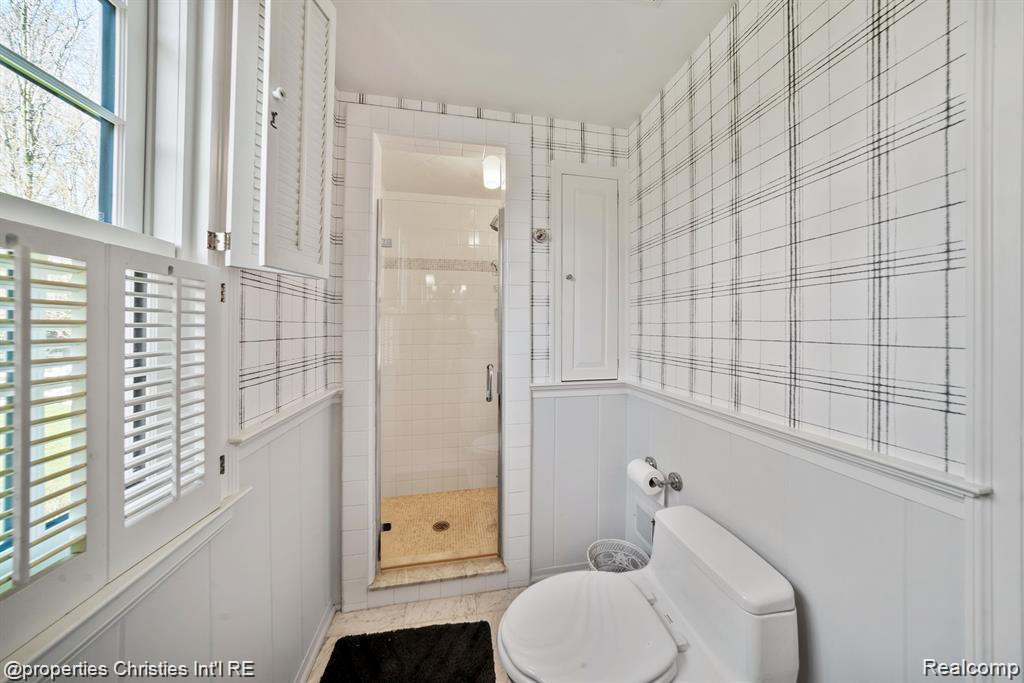 6050 W Surrey Road, Bloomfield Hills, MI 48301 — Photo 10