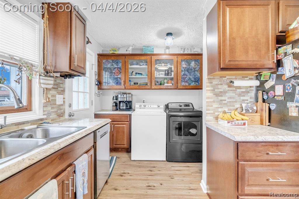 527 Turrill Avenue, Lapeer, MI 48446 — Photo 10