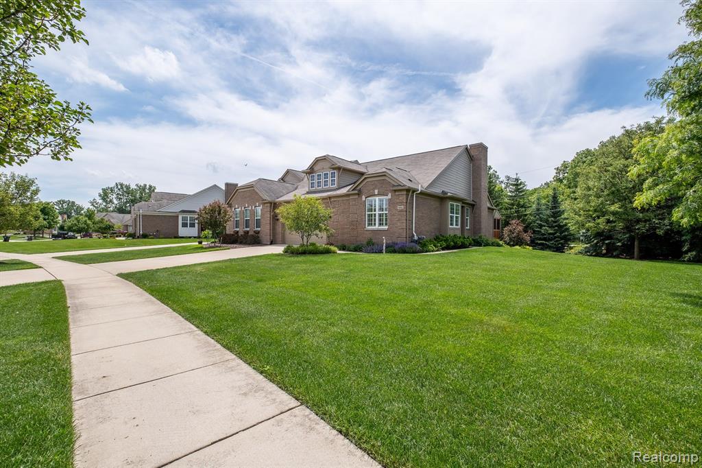 49290 FREESTONE Drive, Northville, MI 48168 — Photo 4