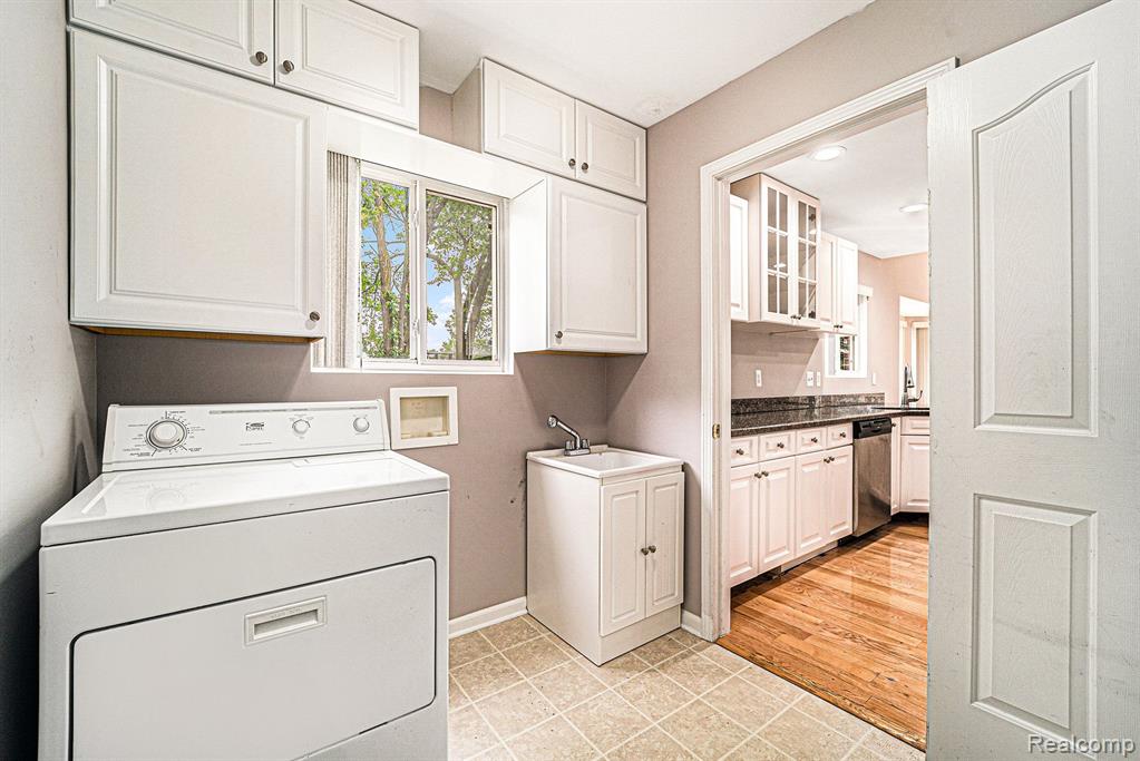 52850 Sable Drive, Unit #26, Macomb, MI 48042 — Photo 12