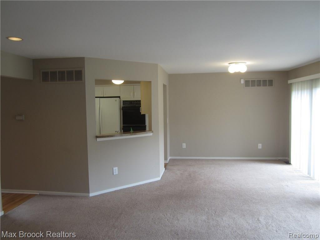 6342 ASPEN RIDGE Boulevard, West Bloomfield, MI — Photo 4
