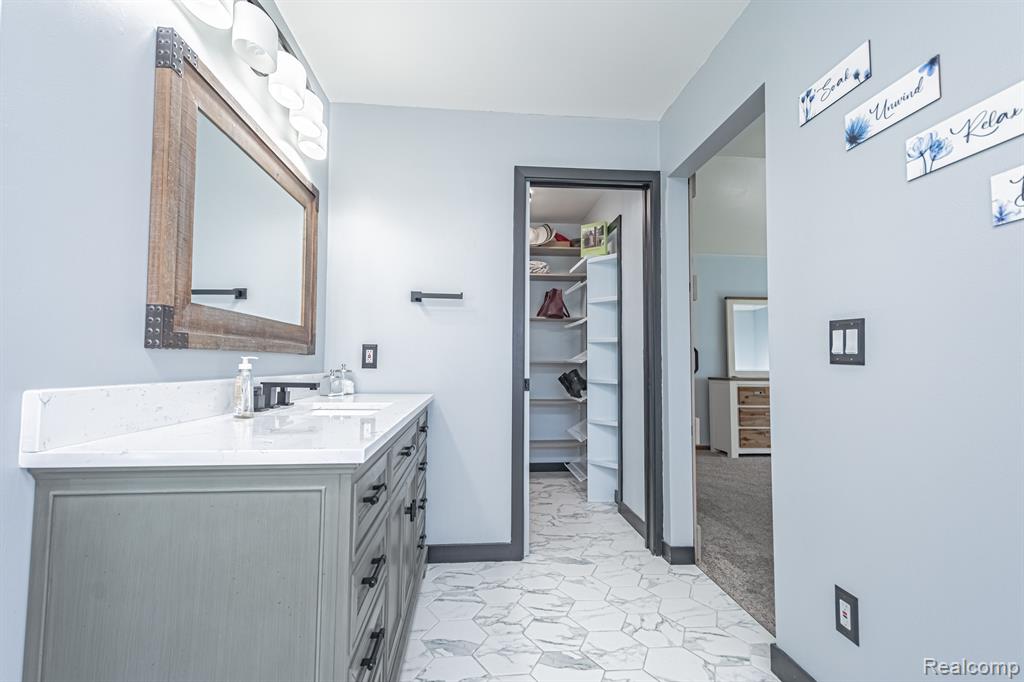 5170 MCKINLEY Road, China, MI — Photo 15