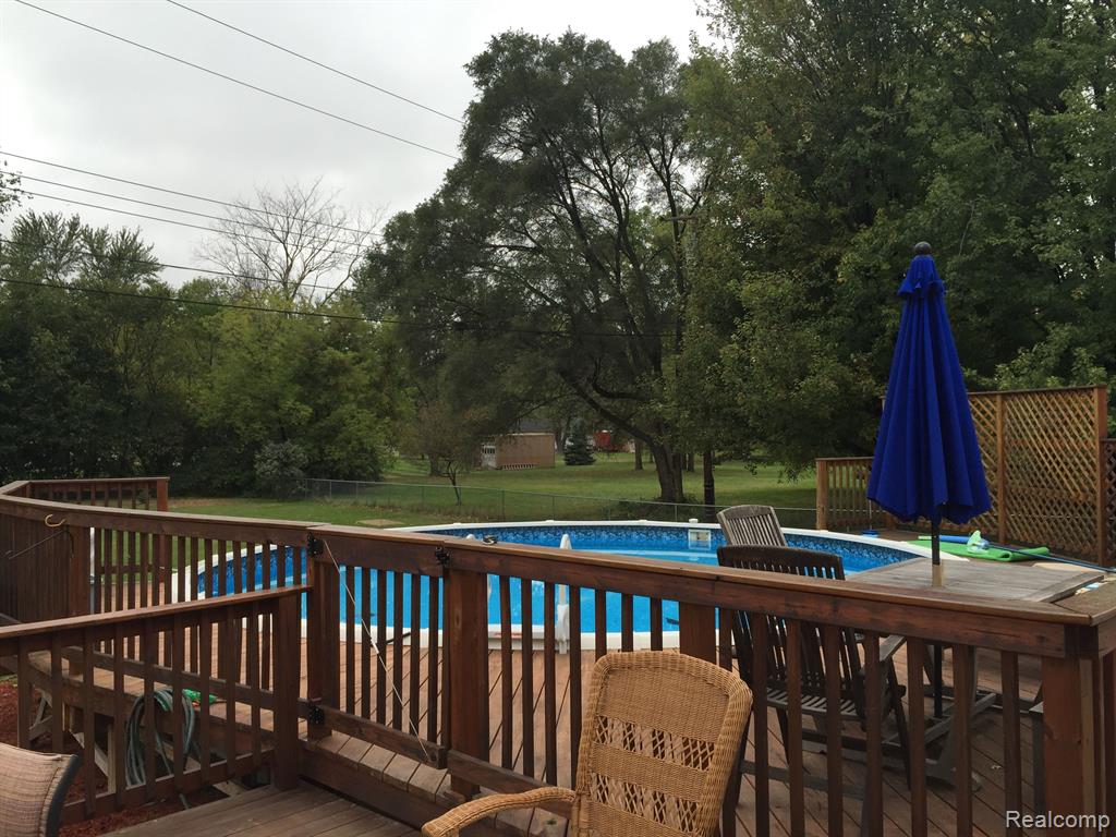 724 NICHOLS Road, Auburn Hills, MI 48326 — Photo 43