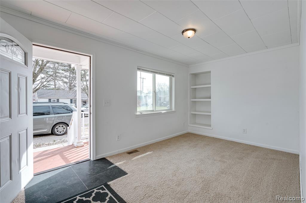 5645 N LINVILLE Street, Westland, MI — Photo 9