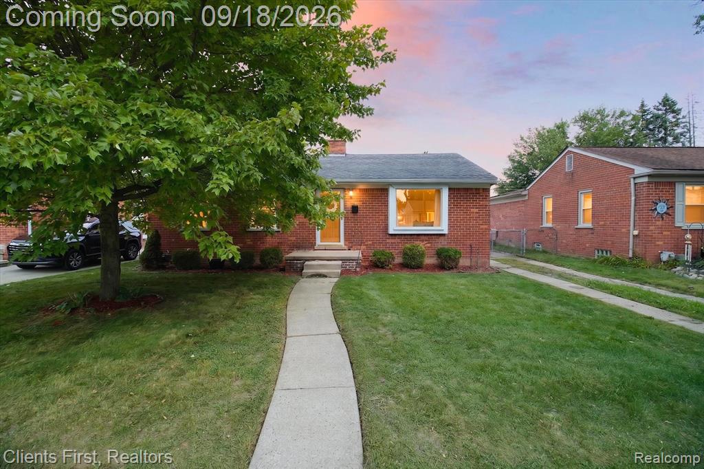 9822 Mayfield Street, Livonia, MI 48150