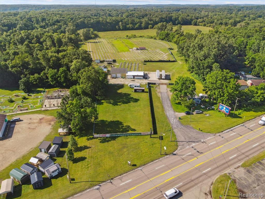 1770 Columbia Avenue E, Battle Creek, MI 49014