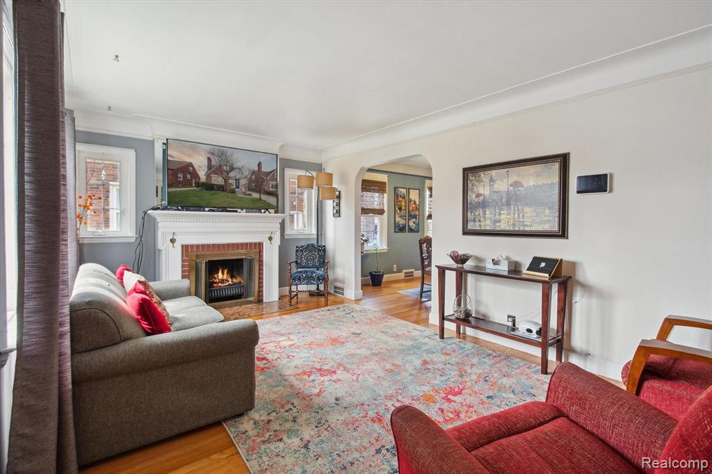 944 NEW YORK Avenue, Lincoln Park, MI 48146 — Photo 3