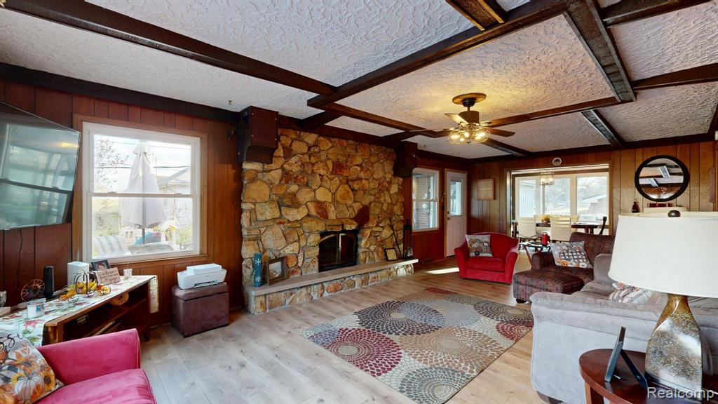 206 Wellington Crescent, Mount Clemens, MI 48043 — Photo 27