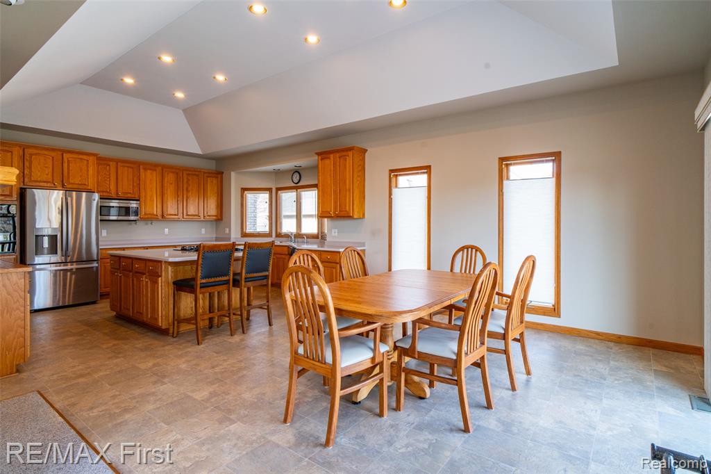 47368 Dove Court, Shelby Twp, MI 48315 — Photo 18
