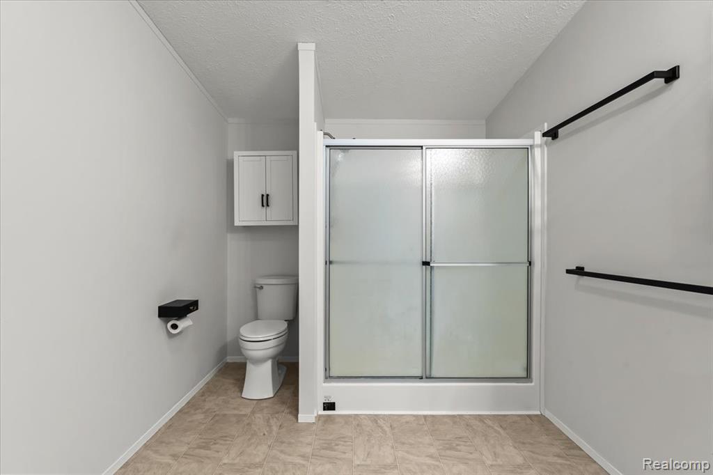 11214 Woodchester Court, South Lyon, MI 48178 — Photo 15