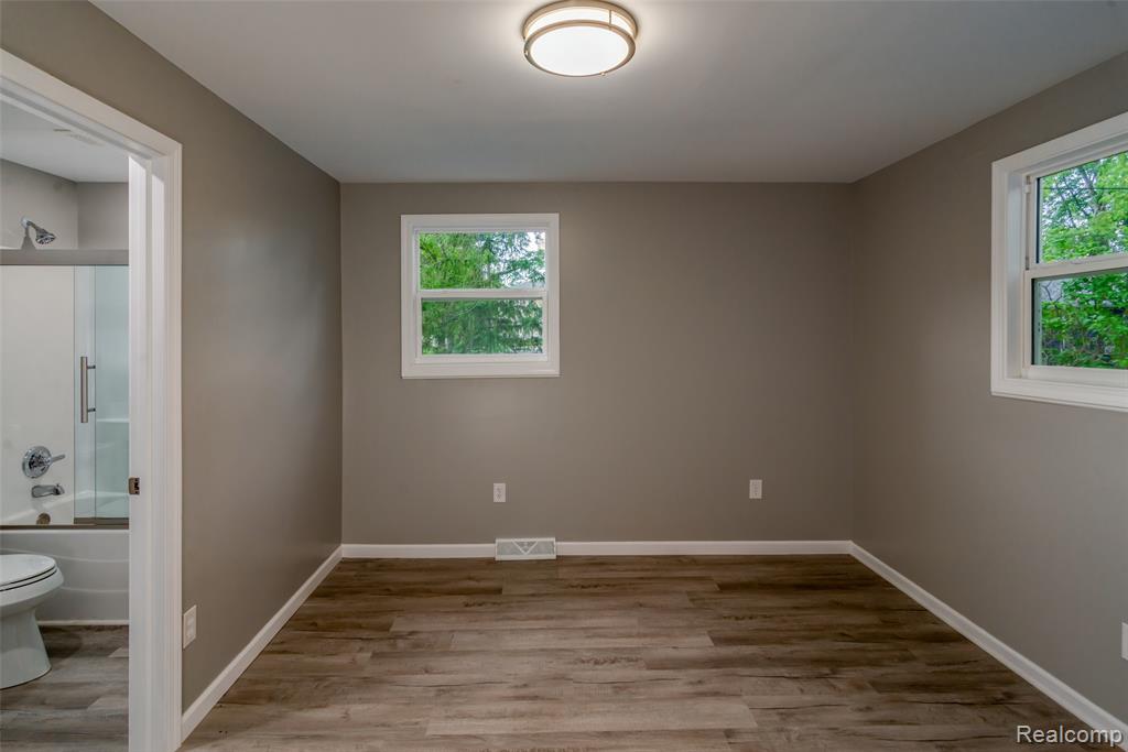 4340 Creedmore Street, Commerce Twp, MI 48382 — Photo 7