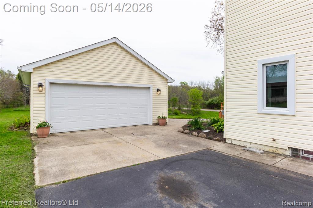 9840 Currie Road, Northville, MI 48167 — Photo 41
