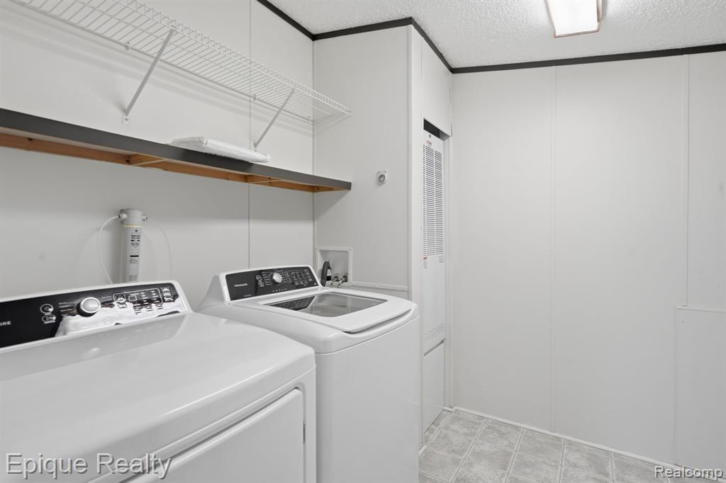 271 Lovell Court, Flushing, MI 48433 — Photo 12