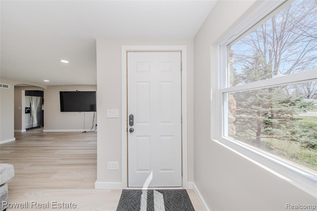 4118 Griswold Road, Port Huron, MI 48060 — Photo 18