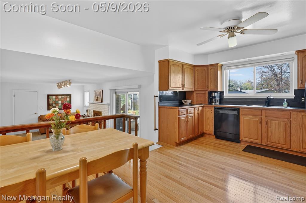 4291 HallMark Court, Flint, MI 48532 — Photo 17