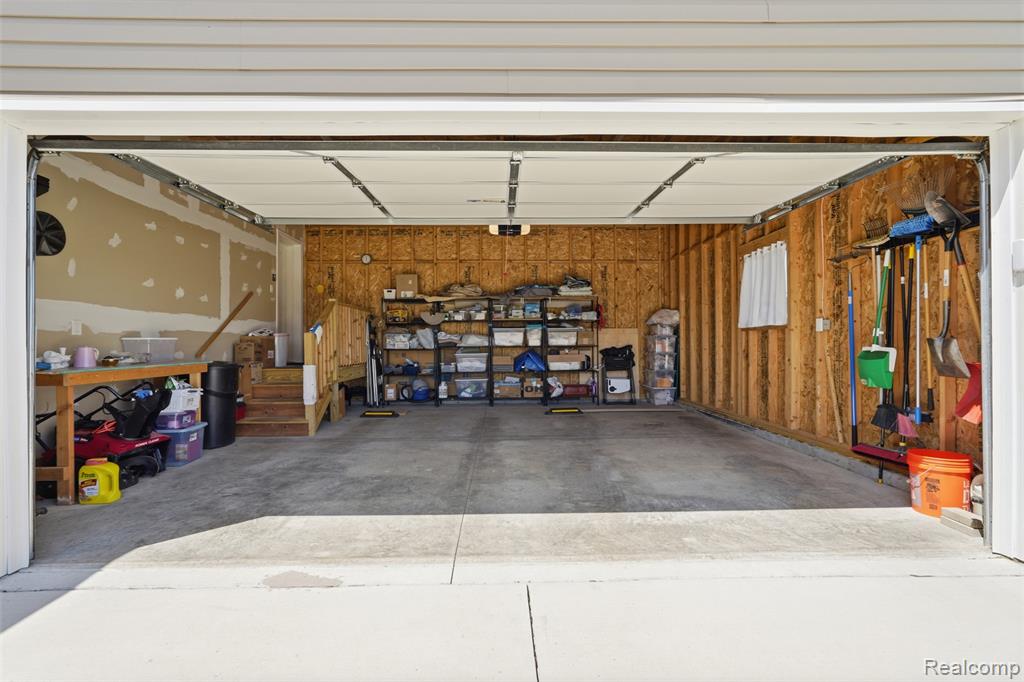 11112 Hickory Tree Court, South Lyon, MI 48178 — Photo 27