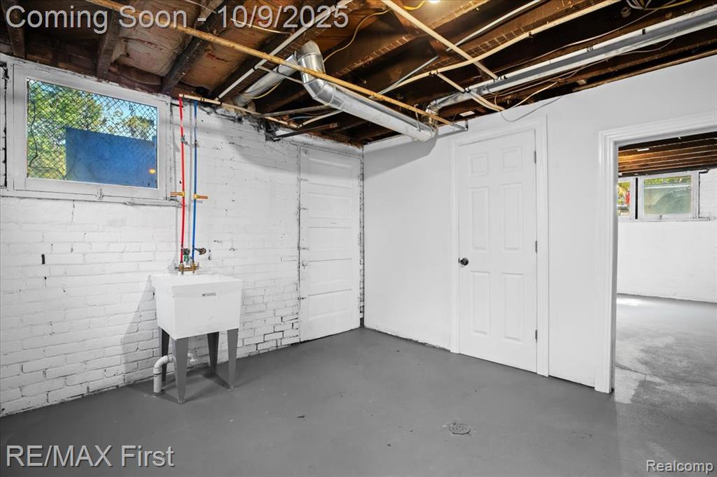 237 Alger Street, Detroit, MI 48202 — Photo 48