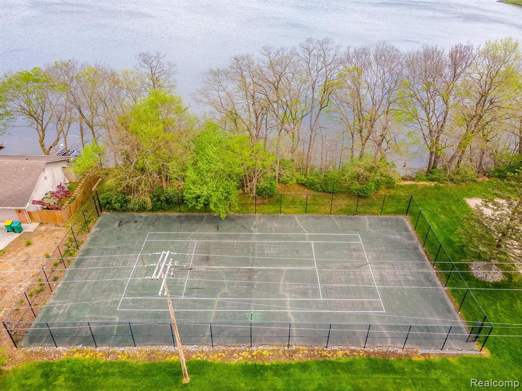 9663 BAYVIEW Drive, Ypsilanti, MI 48197 — Photo 4