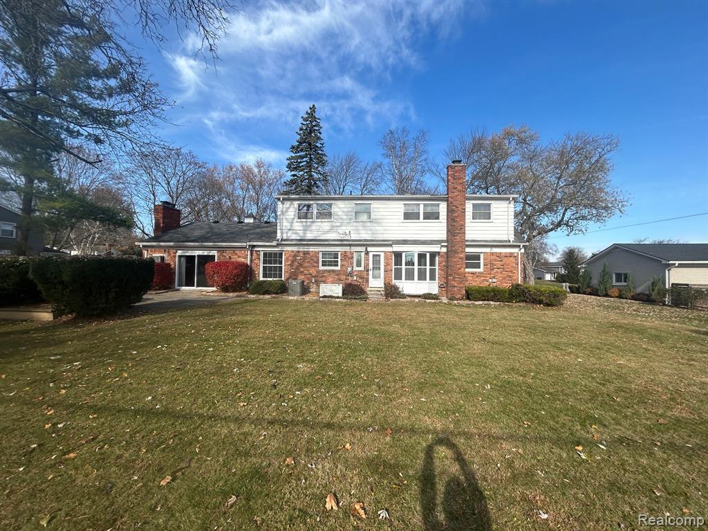 5659 KINGSMILL, Bloomfield Hills, MI — Photo 51
