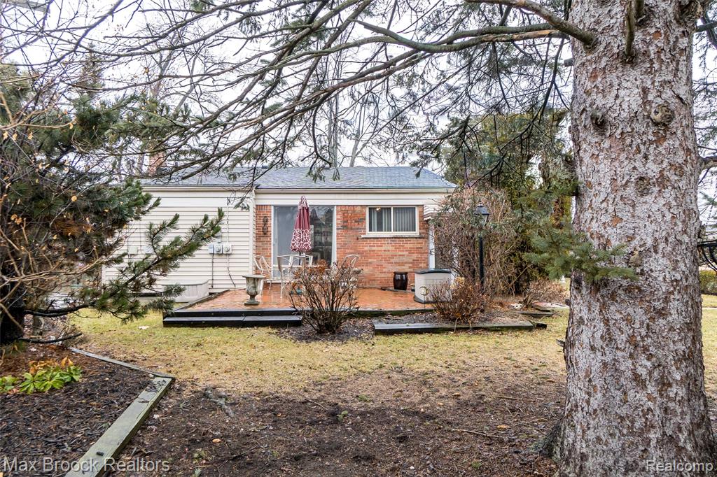 1703 Browning Avenue, Madison Heights, MI 48071 — Photo 37