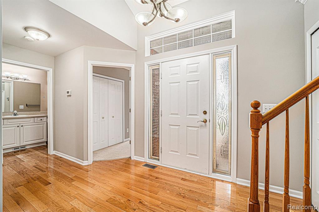 52850 Sable Drive, Unit #26, Macomb, MI 48042 — Photo 3