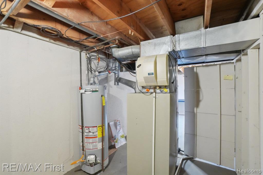 22768 RENFORD Street, Novi, MI — Photo 24