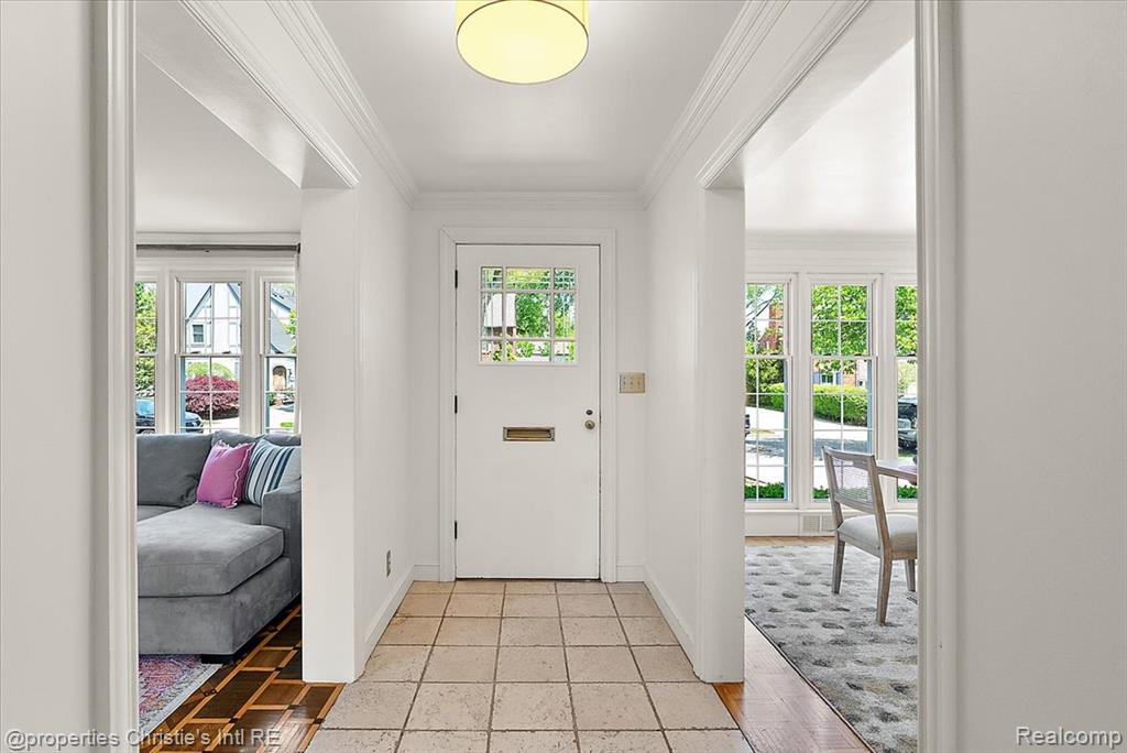 73 Meadow Lane, Grosse Pointe Farms, MI 48236 — Photo 3